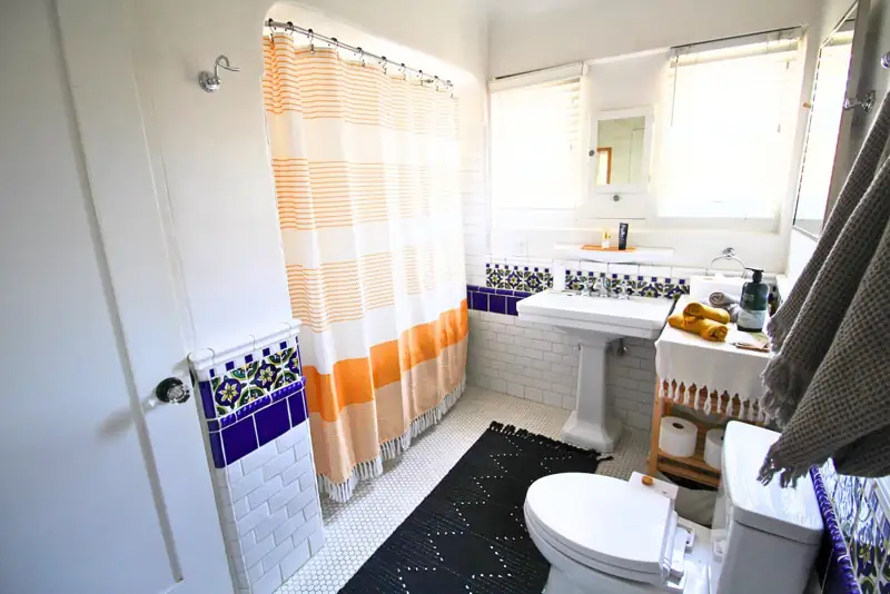 Full bathroom