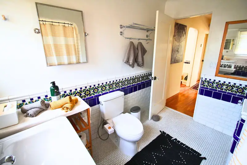 Full bathroom